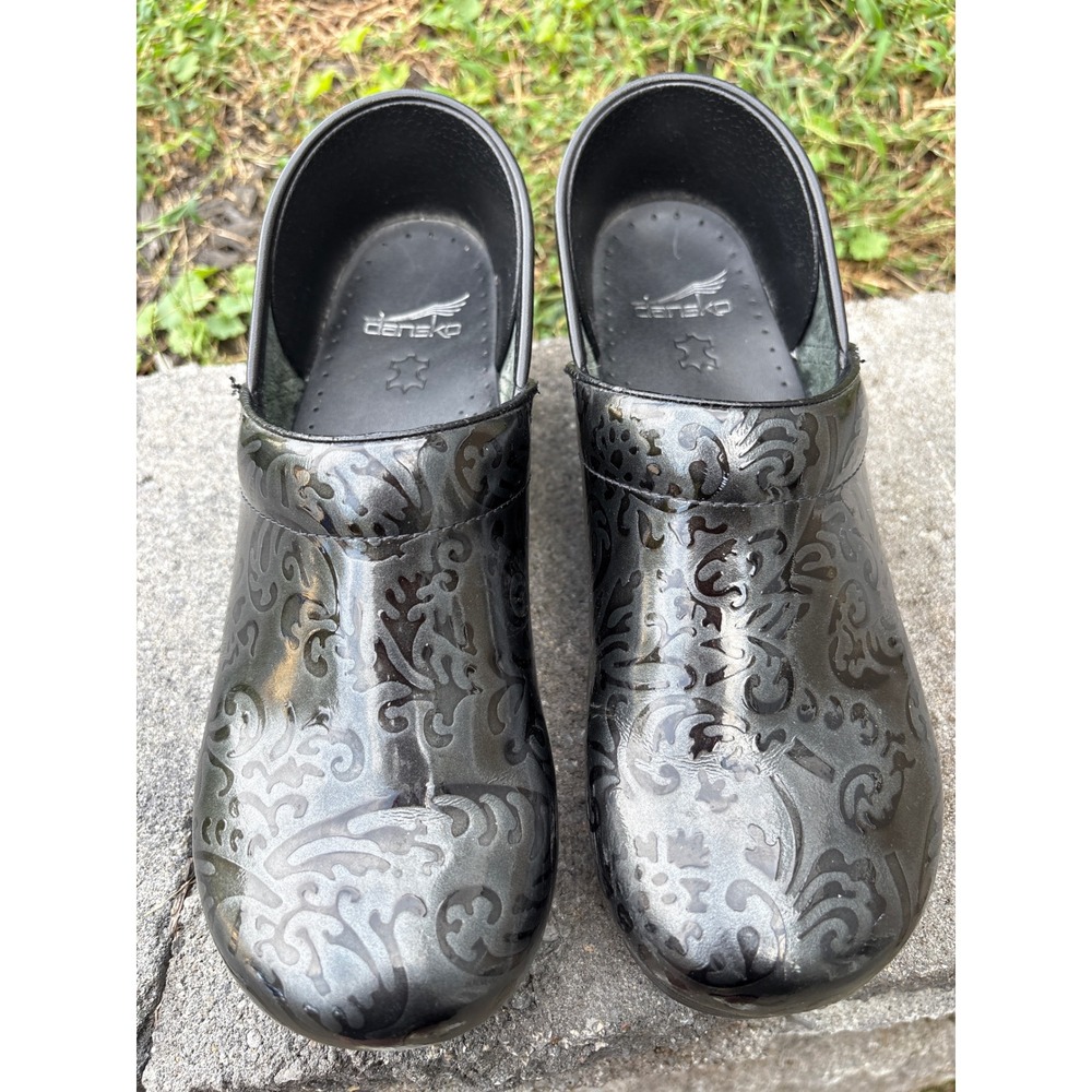 Dansko Professional Clogs Grey Patent Damask Paisley Leather 40 3065990202